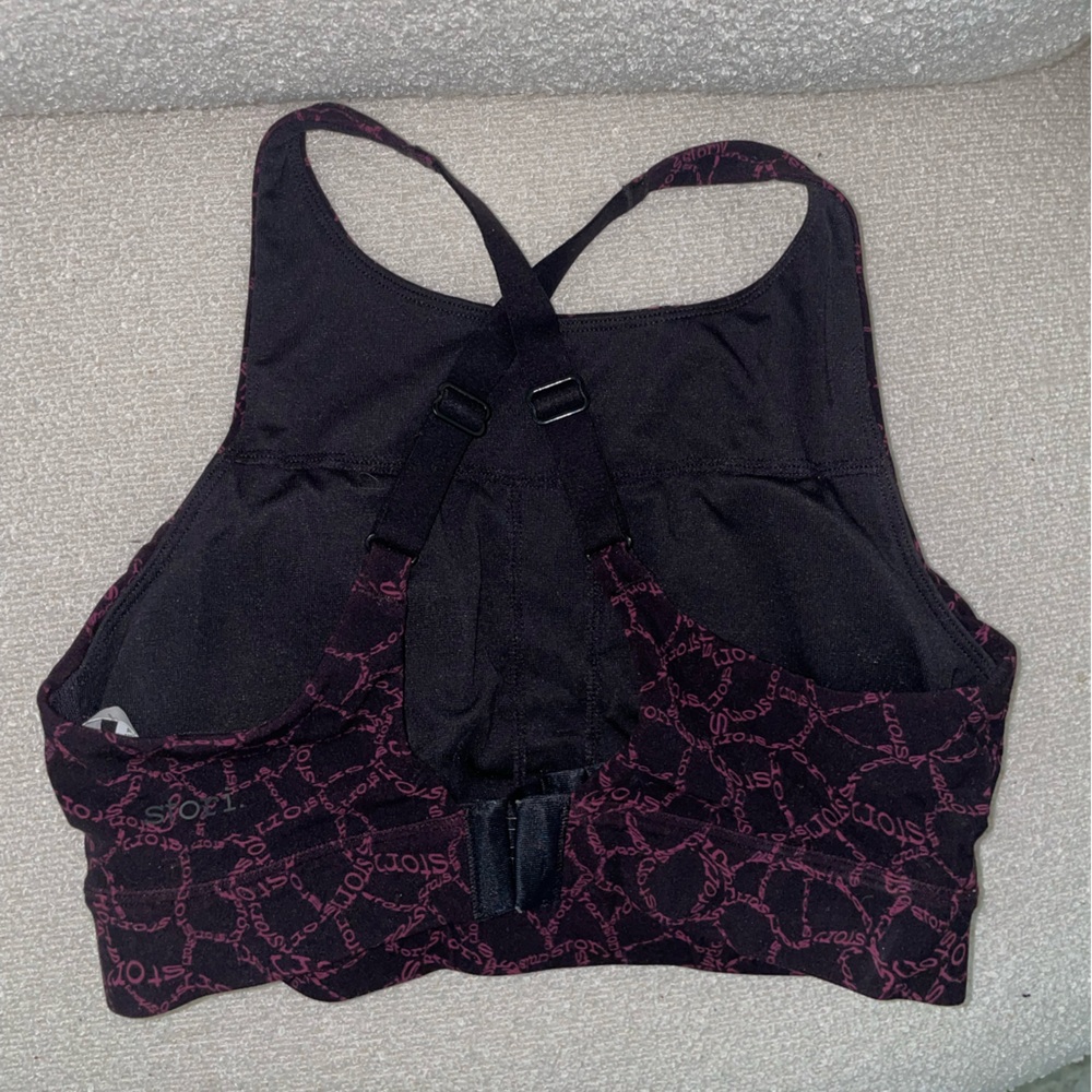 Stori Plum‎ and Black Cross Strap Adjustable Sports Bra - Picture 3 of 3